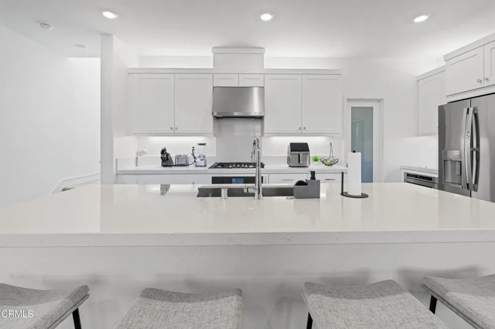 509 Snowdrop Lane Santa Paula, CA 93060