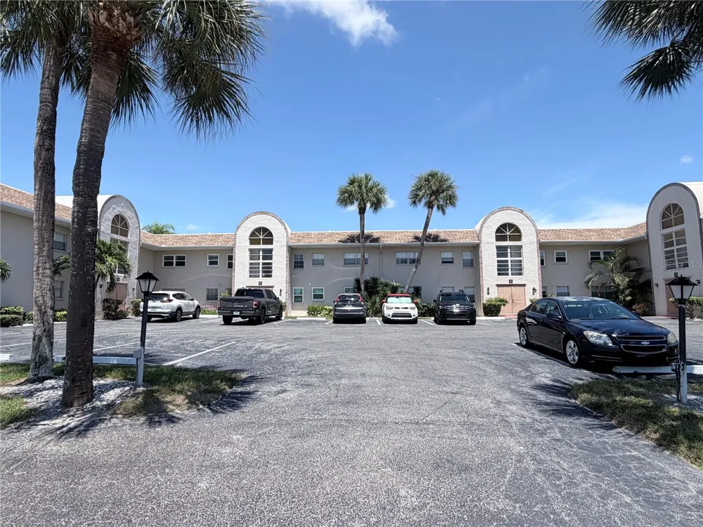2727 75TH STREET W #7A15 Bradenton, FL 34209