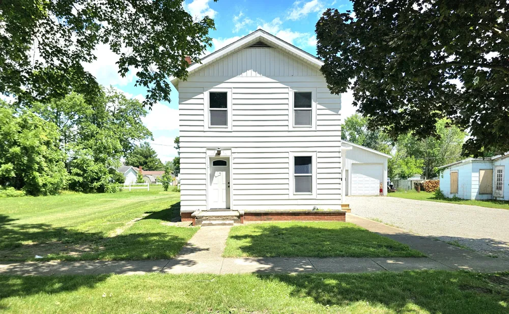 207 S Company Street White Pigeon, MI 49099