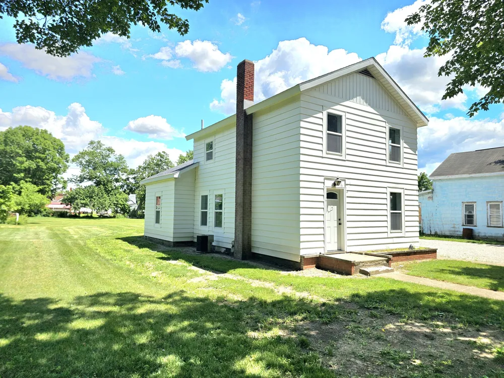 207 S Company Street White Pigeon, MI 49099