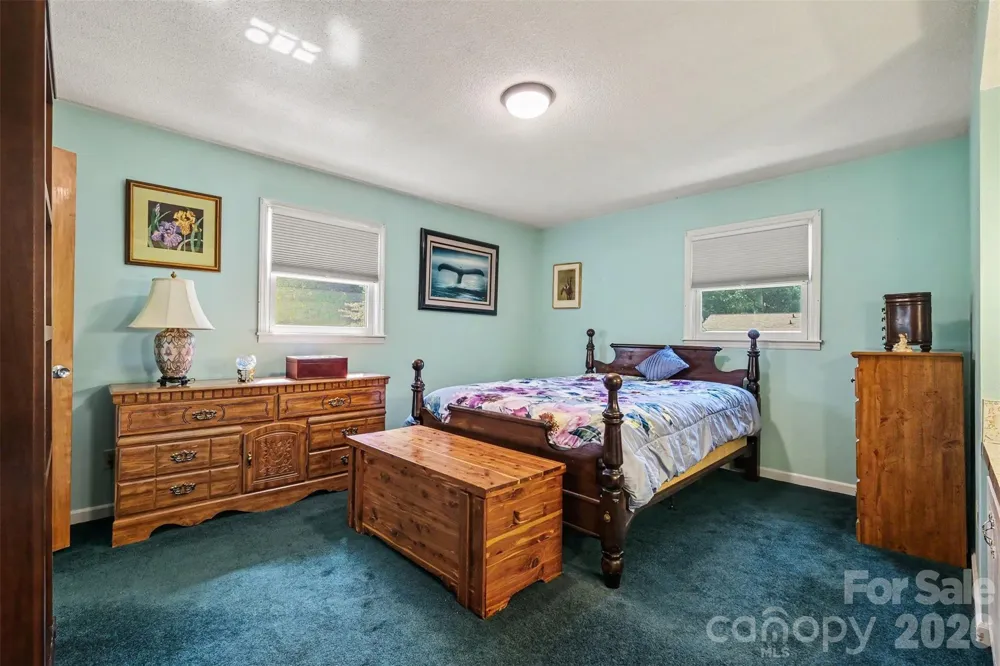 7107 Rolling Hills Drive Sherrills Ford, NC 28673