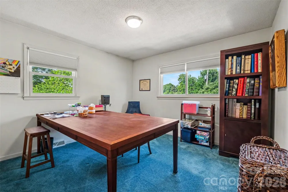 7107 Rolling Hills Drive Sherrills Ford, NC 28673