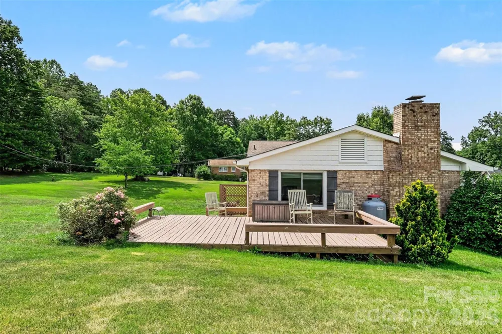 7107 Rolling Hills Drive Sherrills Ford, NC 28673