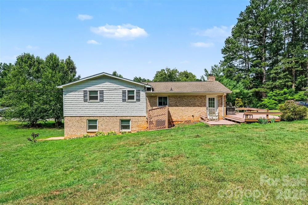 7107 Rolling Hills Drive Sherrills Ford, NC 28673
