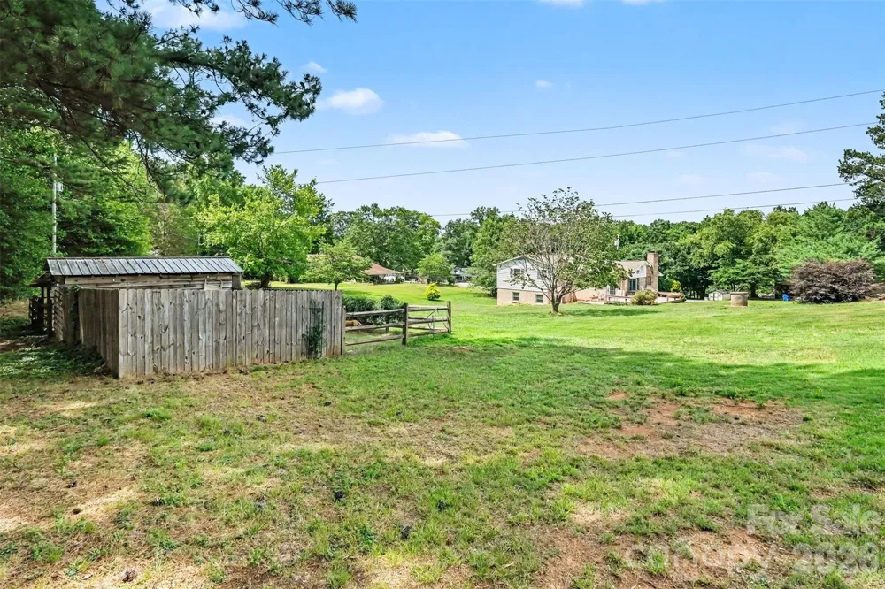 7107 Rolling Hills Drive Sherrills Ford, NC 28673