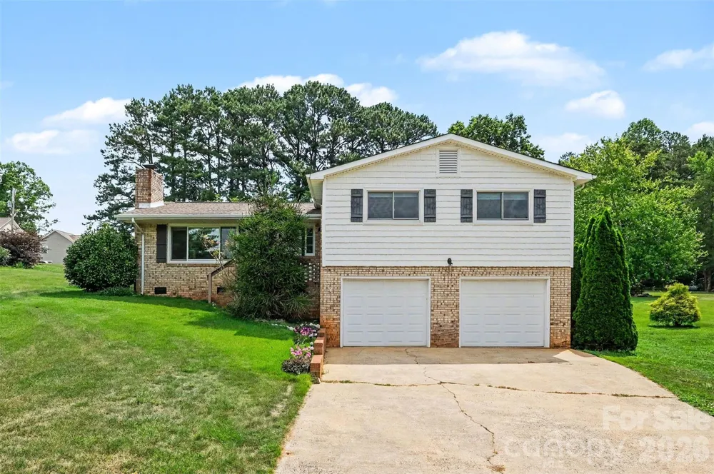 7107 Rolling Hills Drive Sherrills Ford, NC 28673