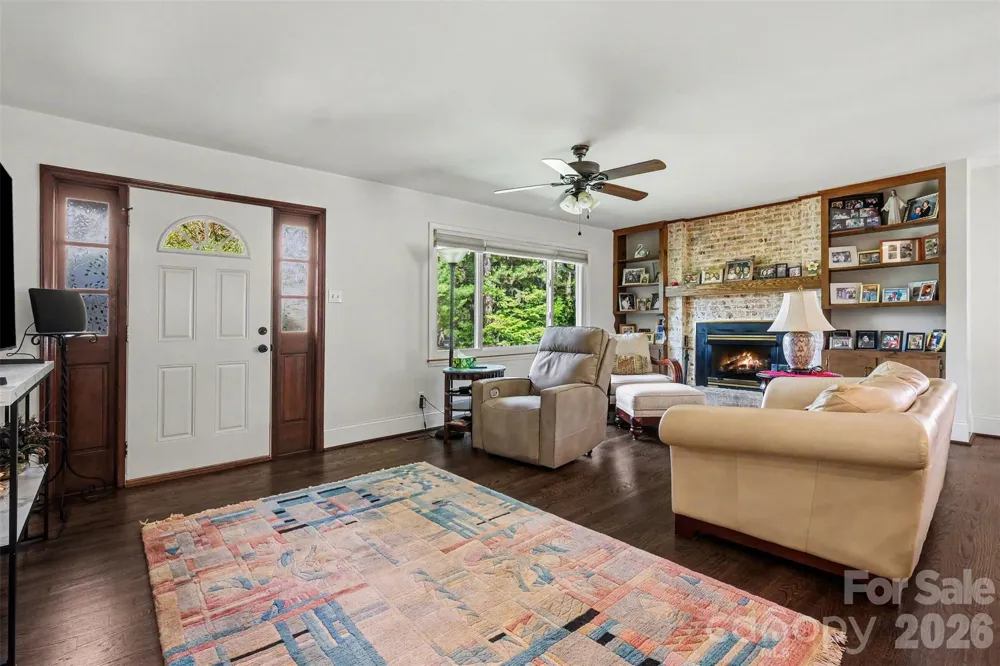 7107 Rolling Hills Drive Sherrills Ford, NC 28673