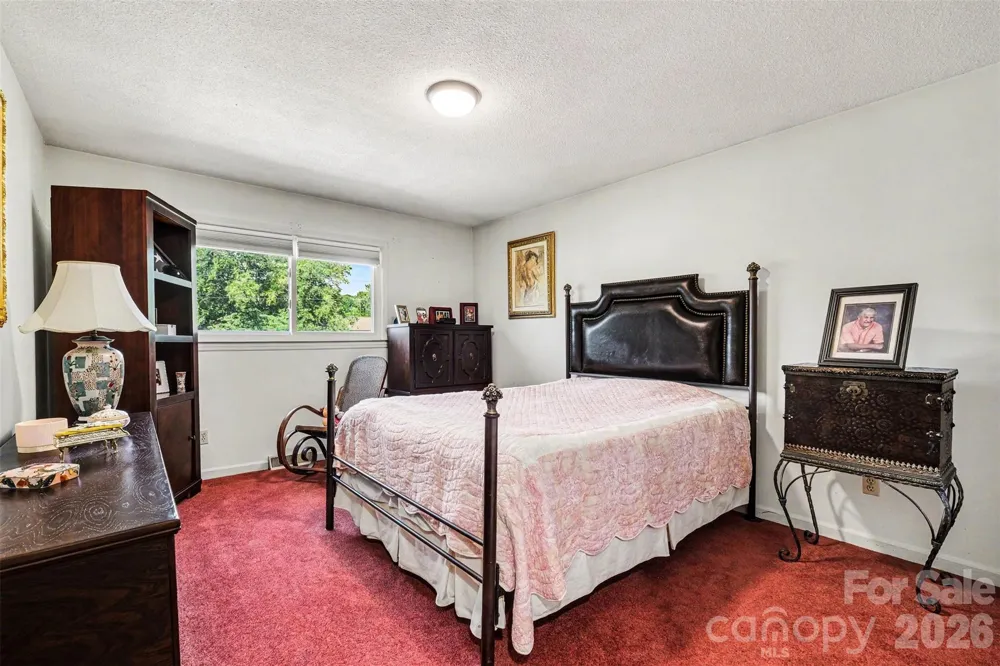 7107 Rolling Hills Drive Sherrills Ford, NC 28673