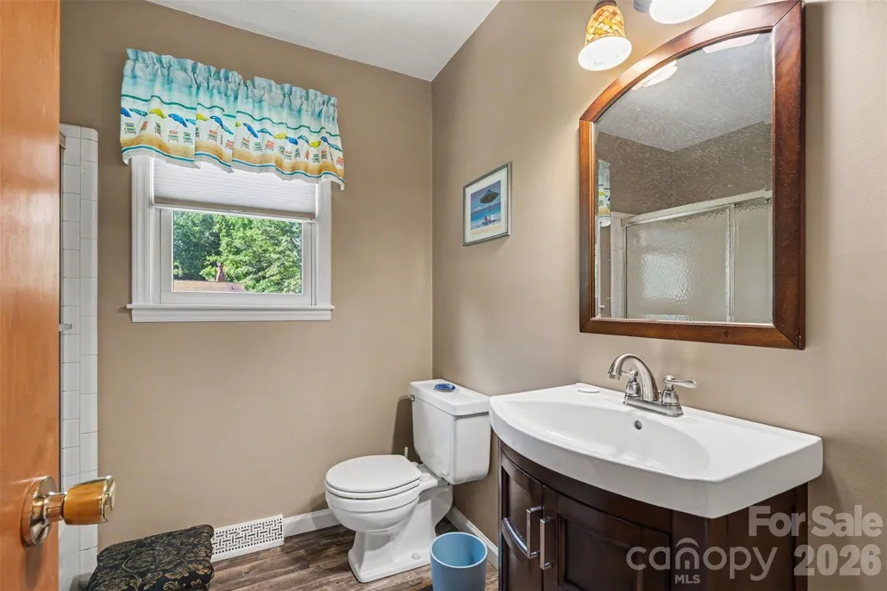 7107 Rolling Hills Drive Sherrills Ford, NC 28673