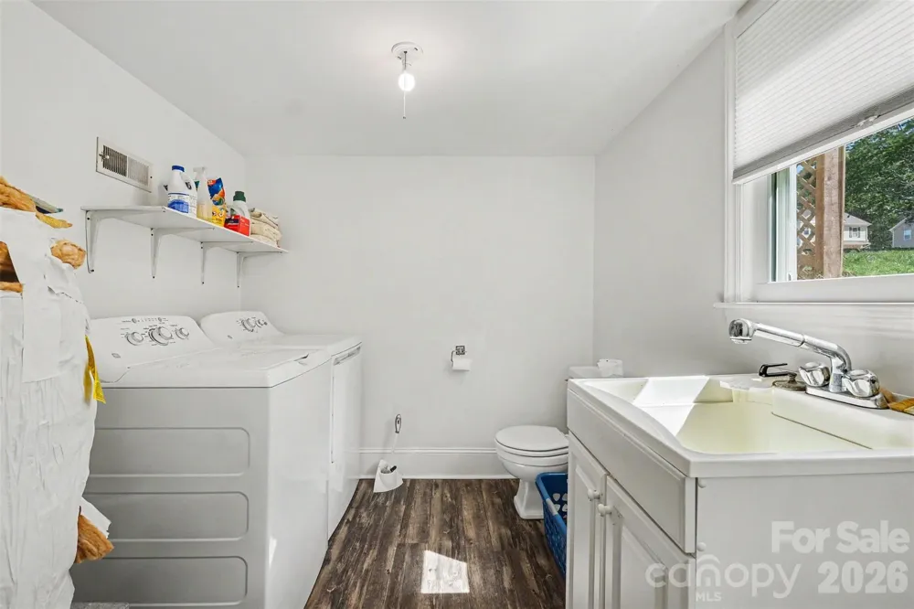 7107 Rolling Hills Drive Sherrills Ford, NC 28673