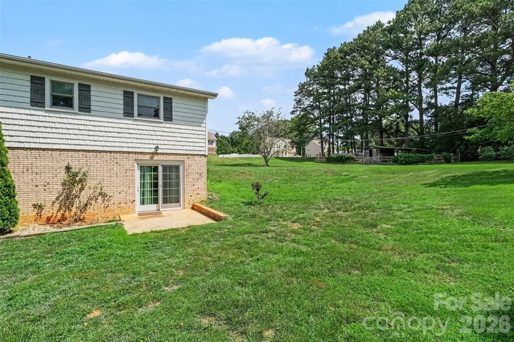 7107 Rolling Hills Drive Sherrills Ford, NC 28673