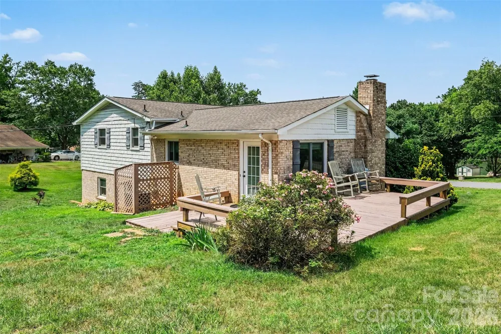 7107 Rolling Hills Drive Sherrills Ford, NC 28673