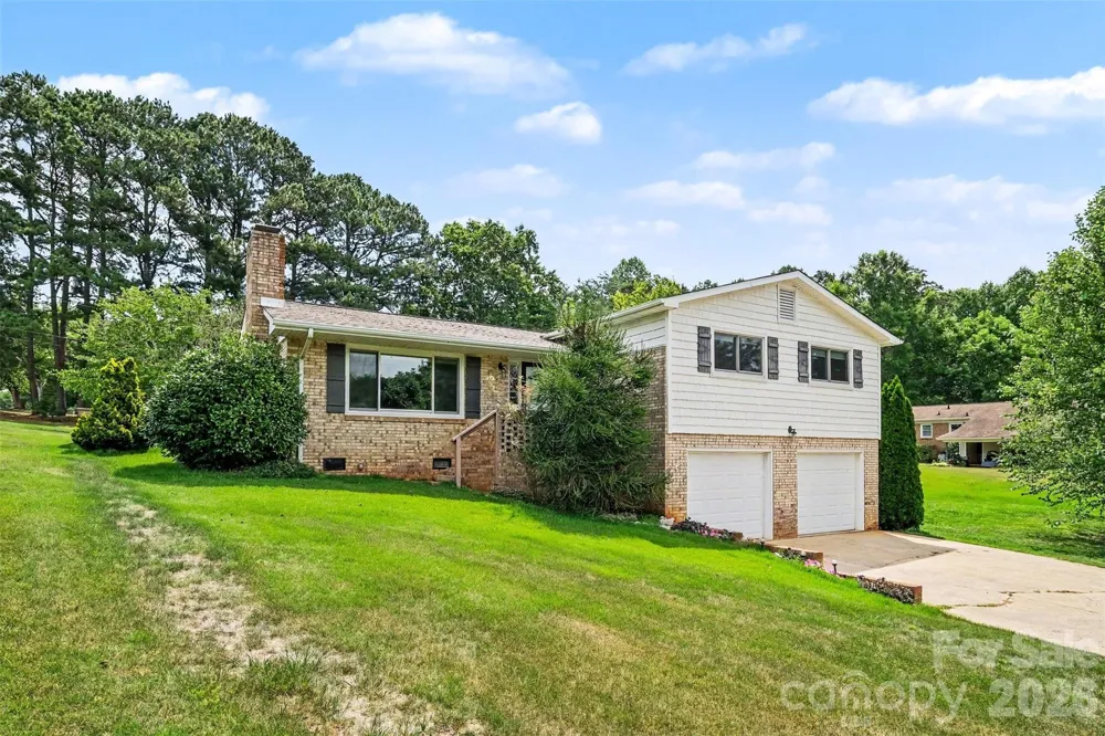 7107 Rolling Hills Drive Sherrills Ford, NC 28673