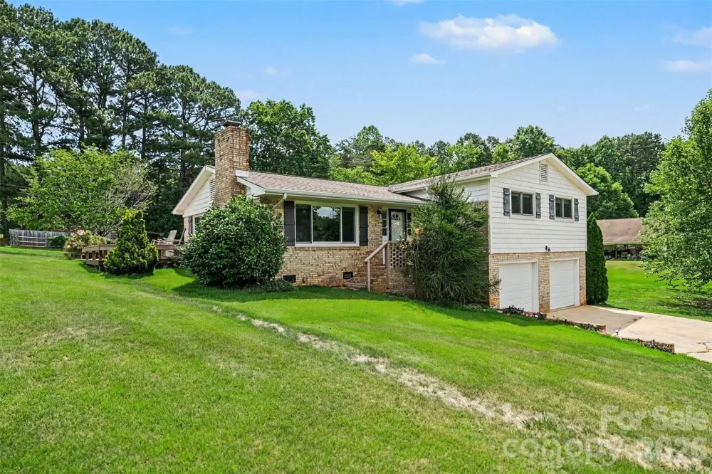 7107 Rolling Hills Drive Sherrills Ford, NC 28673