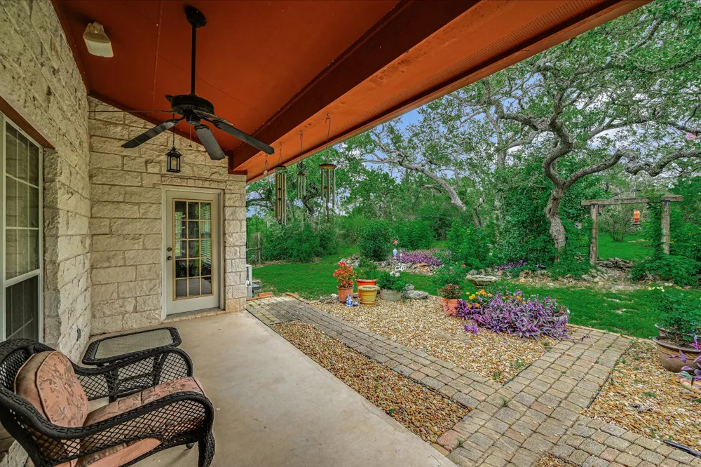 209 Cascade Trail San Marcos, TX 78666