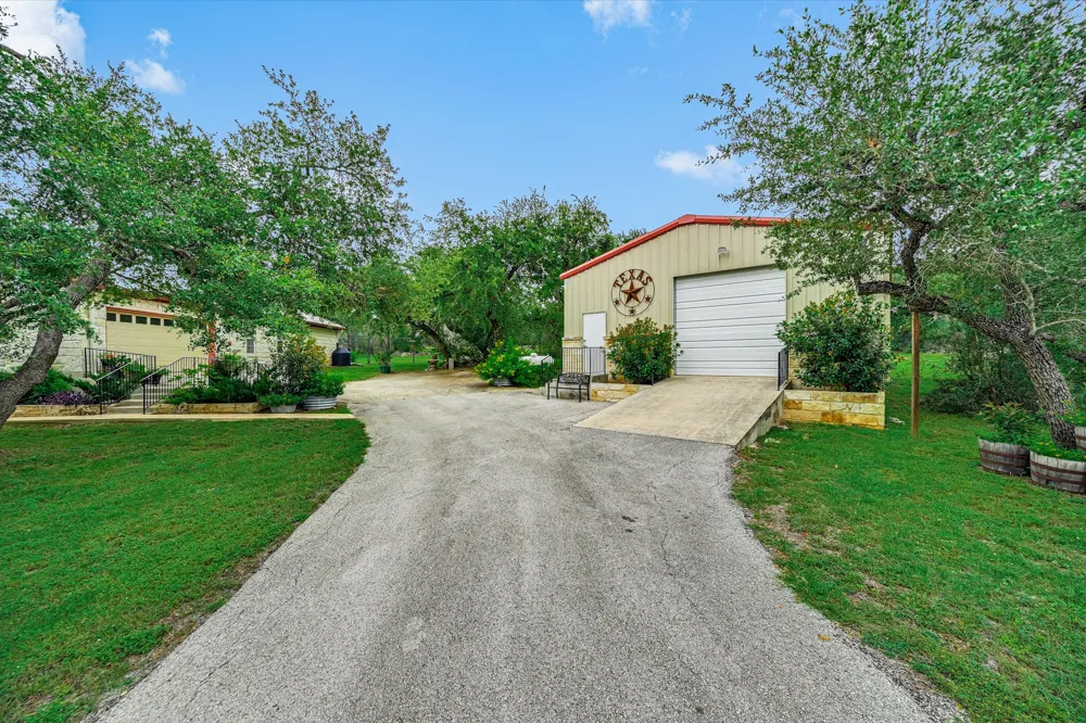 209 Cascade Trail San Marcos, TX 78666