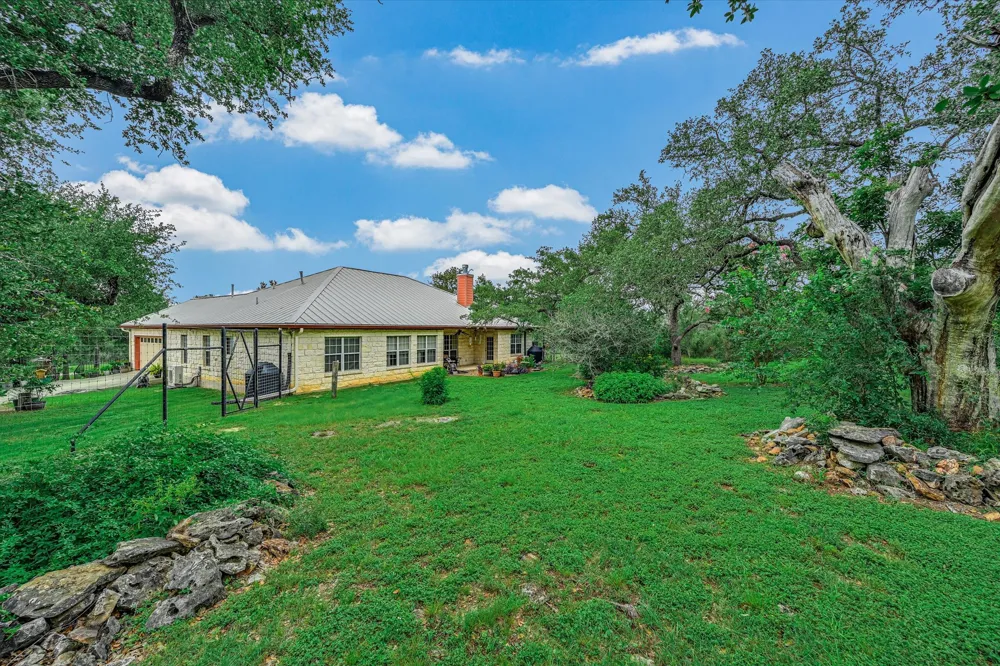 209 Cascade Trail San Marcos, TX 78666