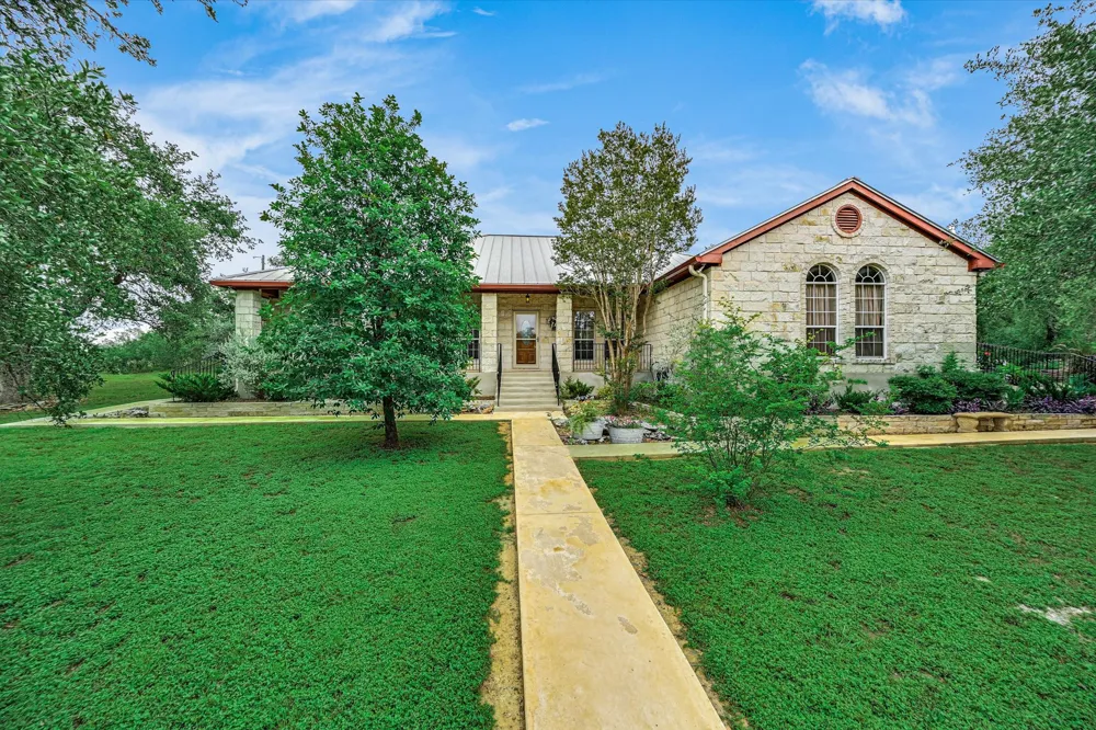 209 Cascade Trail San Marcos, TX 78666