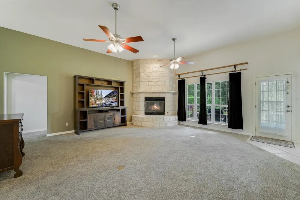 209 Cascade Trail San Marcos, TX 78666