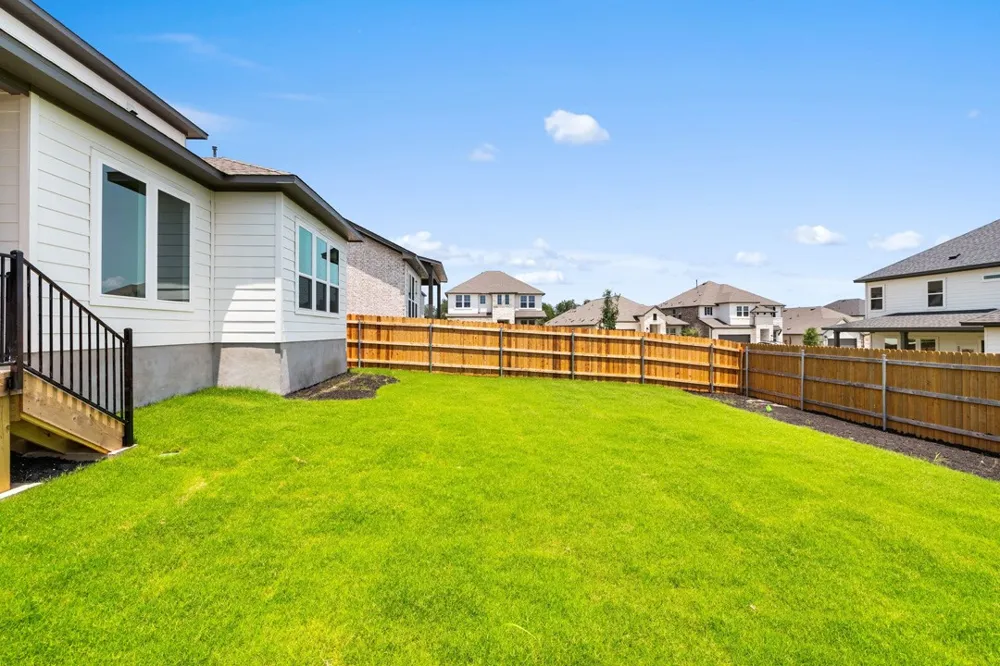 121 Bishop Wood Road Dripping Springs, TX 78620