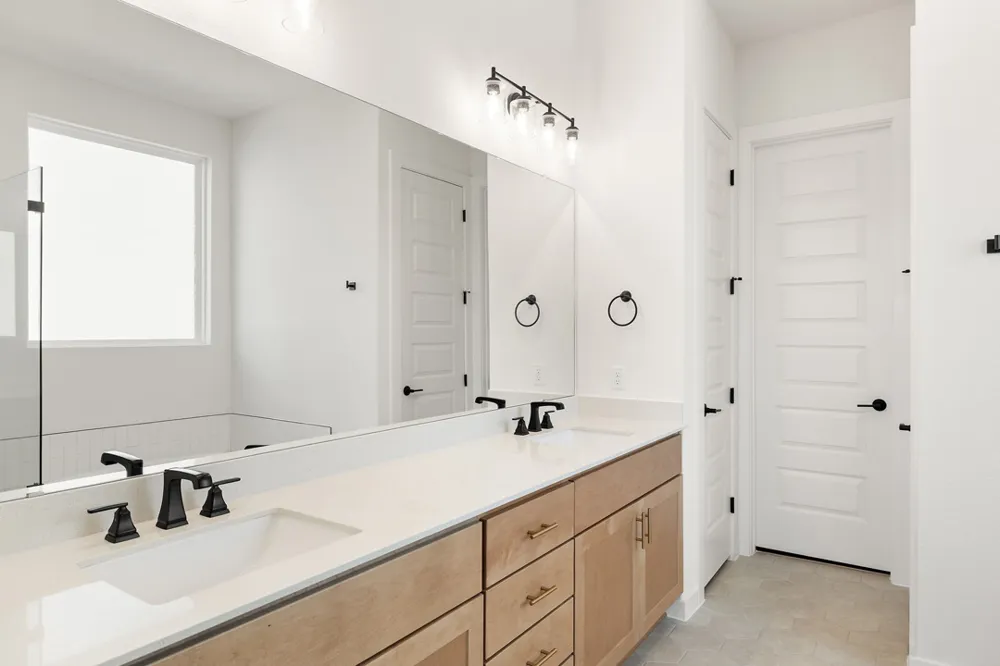 121 Bishop Wood Road Dripping Springs, TX 78620