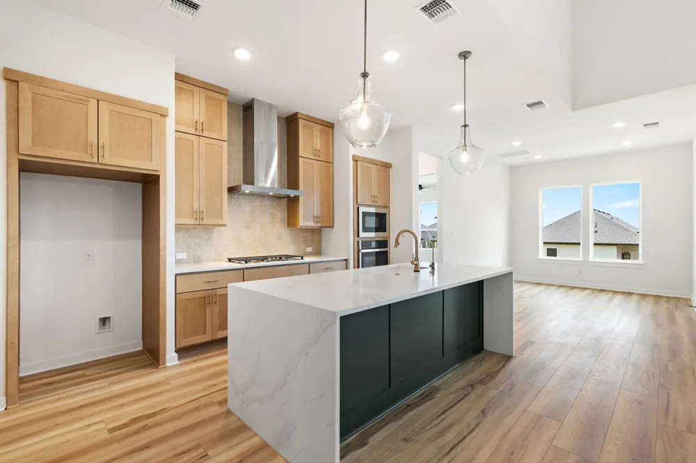 121 Bishop Wood Road Dripping Springs, TX 78620
