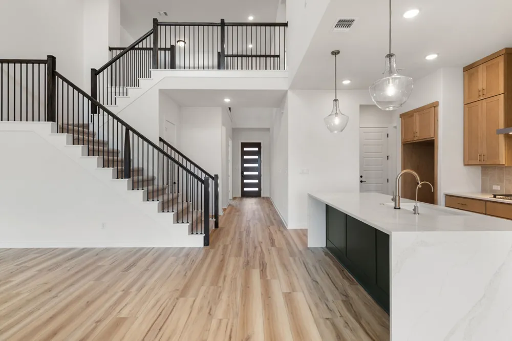 121 Bishop Wood Road Dripping Springs, TX 78620