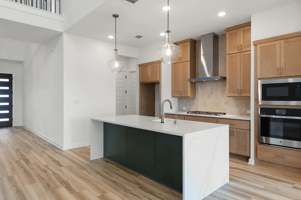 121 Bishop Wood Road Dripping Springs, TX 78620