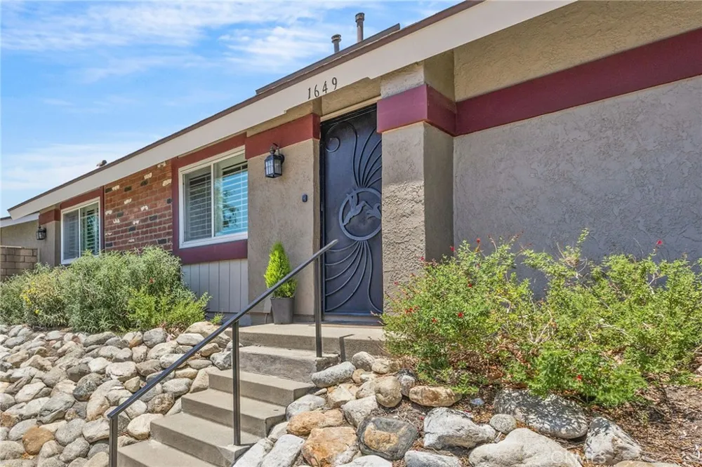 1649 Carmel W Upland, CA 91784