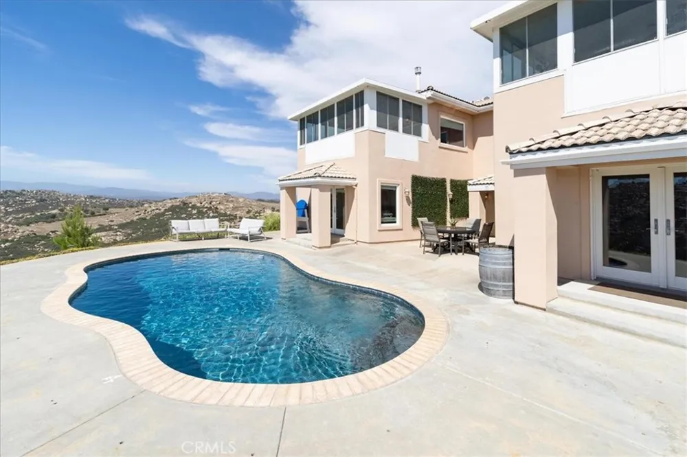 15471 Green Valley Truck Ramona, CA 92065