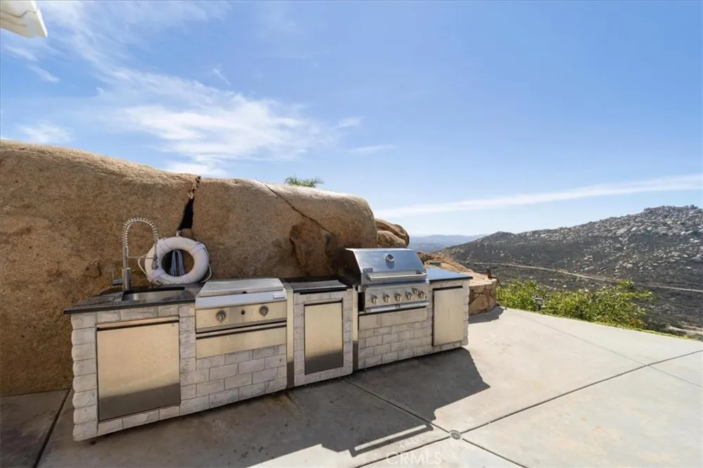 15471 Green Valley Truck Ramona, CA 92065
