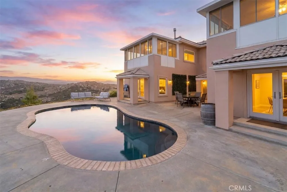 15471 Green Valley Truck Ramona, CA 92065