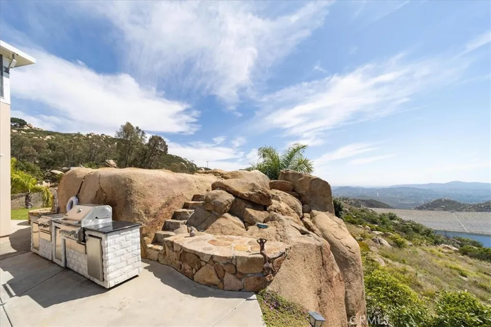 15471 Green Valley Truck Ramona, CA 92065