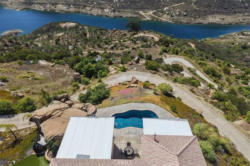 15471 Green Valley Truck Ramona, CA 92065
