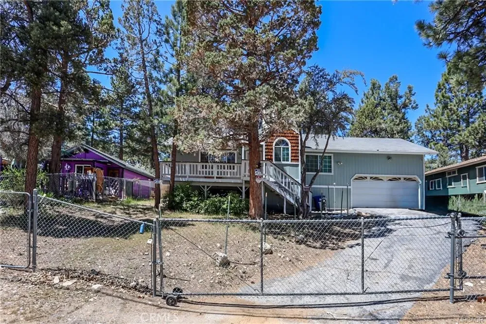 252 Riverside Sugarloaf, CA 92386