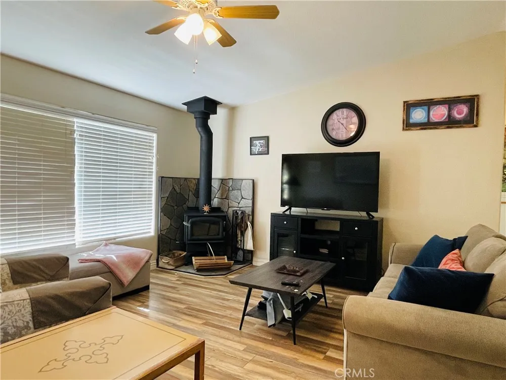940 Hemming Way Frazier Park, CA 93225