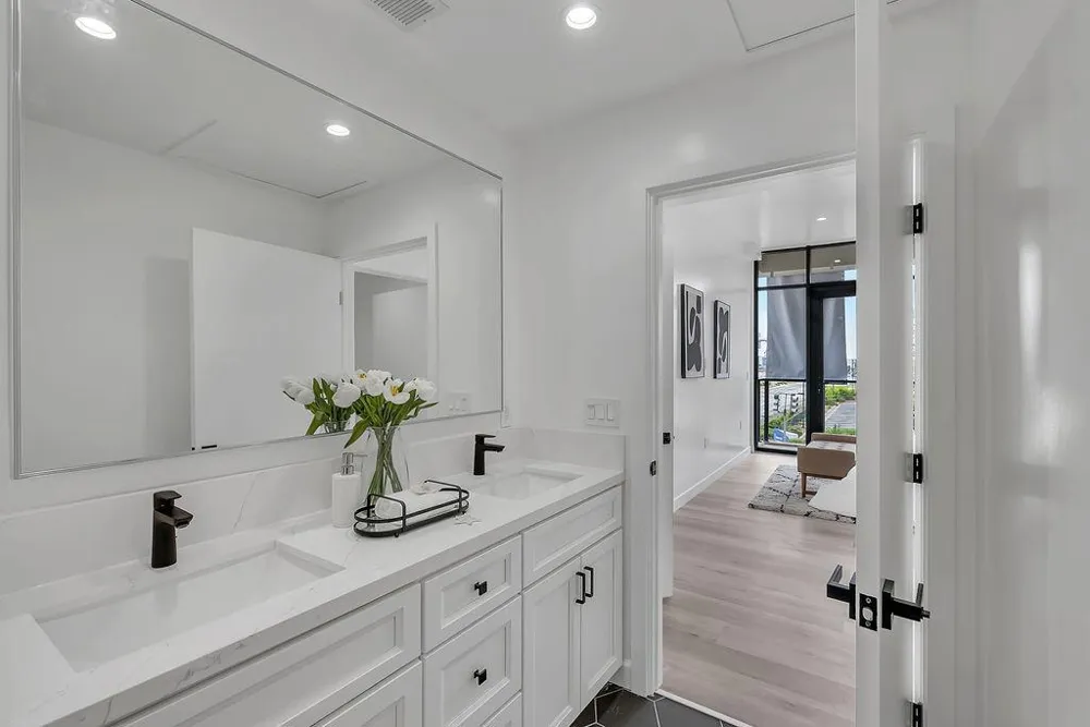 889 McLellan Drive #210 South San Francisco, CA 94080