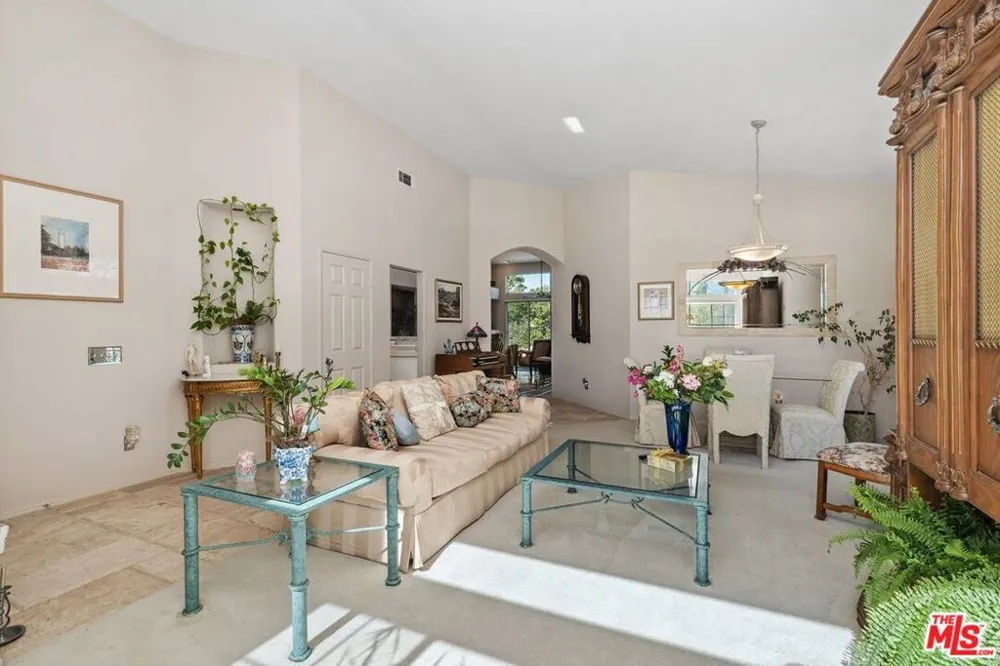 435 Rembrandt Drive Corona, CA 92882