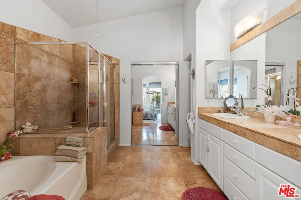 435 Rembrandt Drive Corona, CA 92882