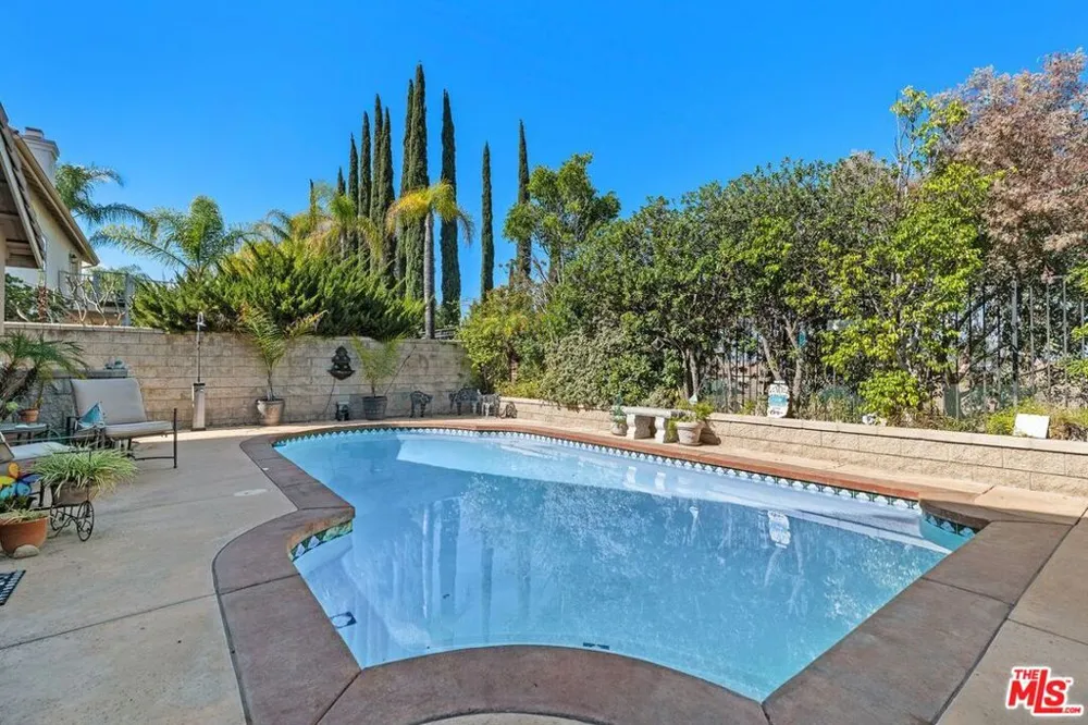 435 Rembrandt Drive Corona, CA 92882