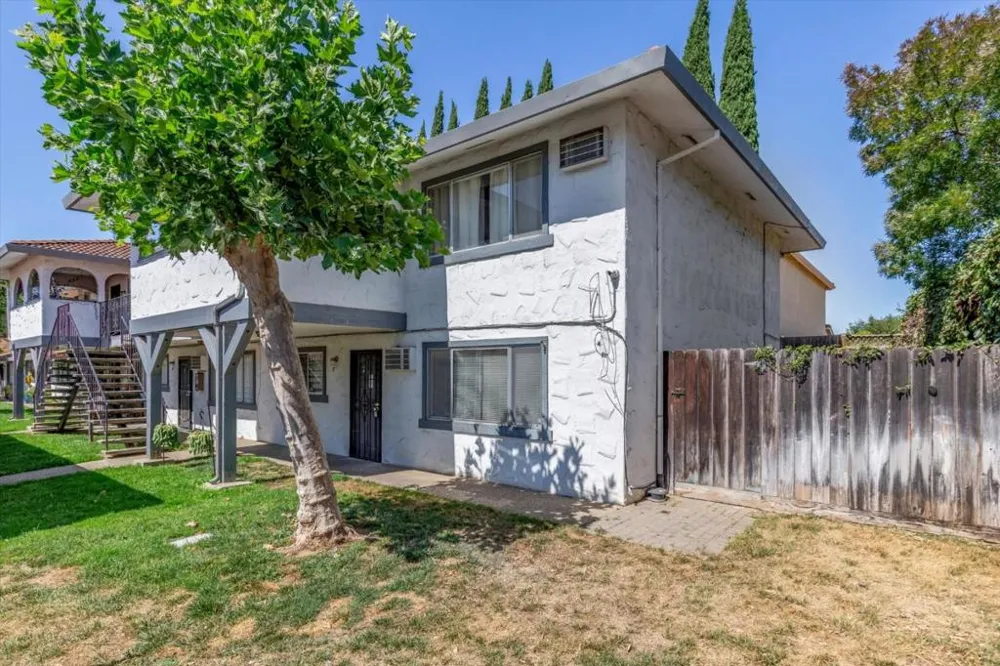 1271 Juniper Drive #7 Gilroy, CA 95020