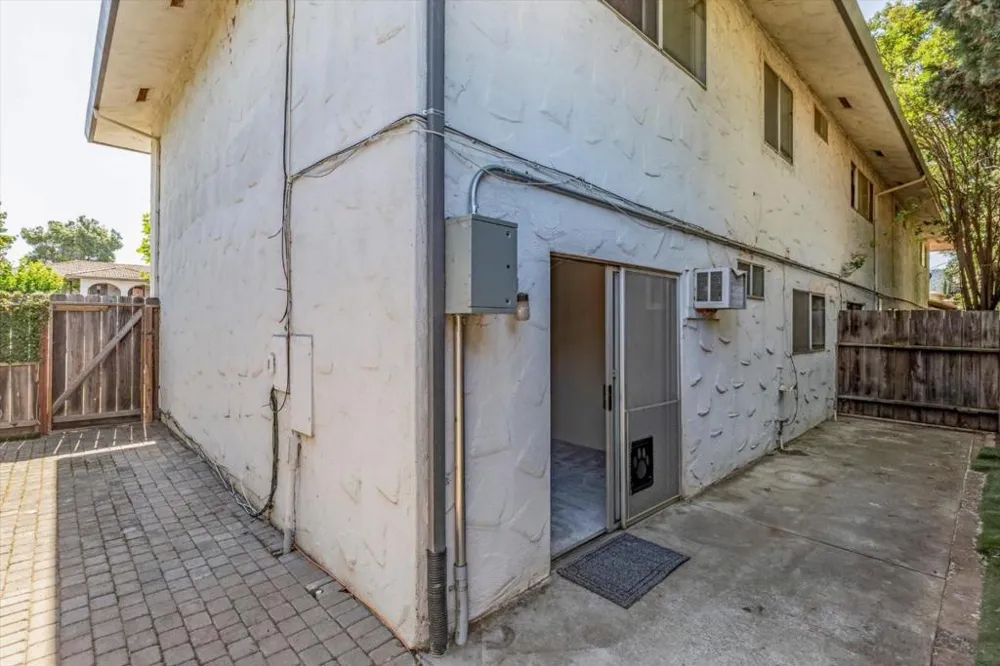1271 Juniper Drive #7 Gilroy, CA 95020