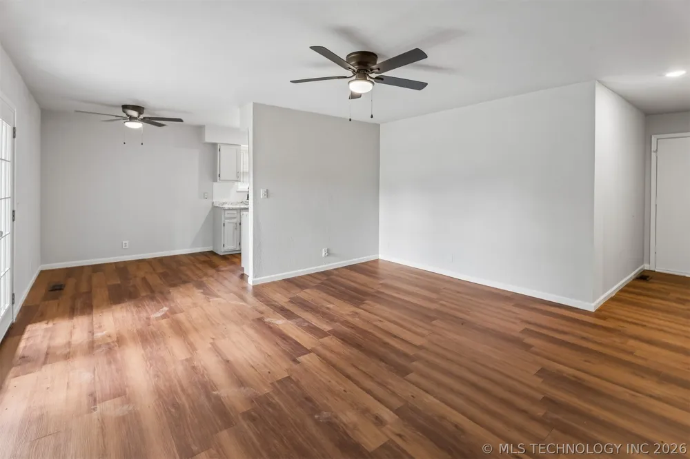 3634 S 106th Place E Tulsa, OK 74146