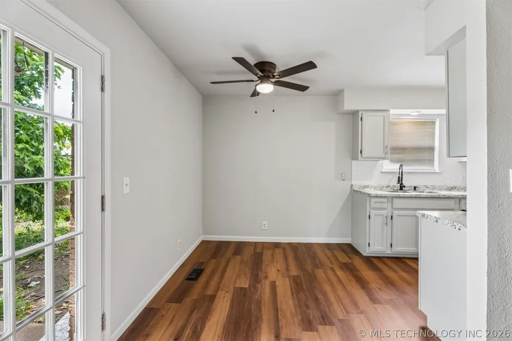 3634 S 106th Place E Tulsa, OK 74146