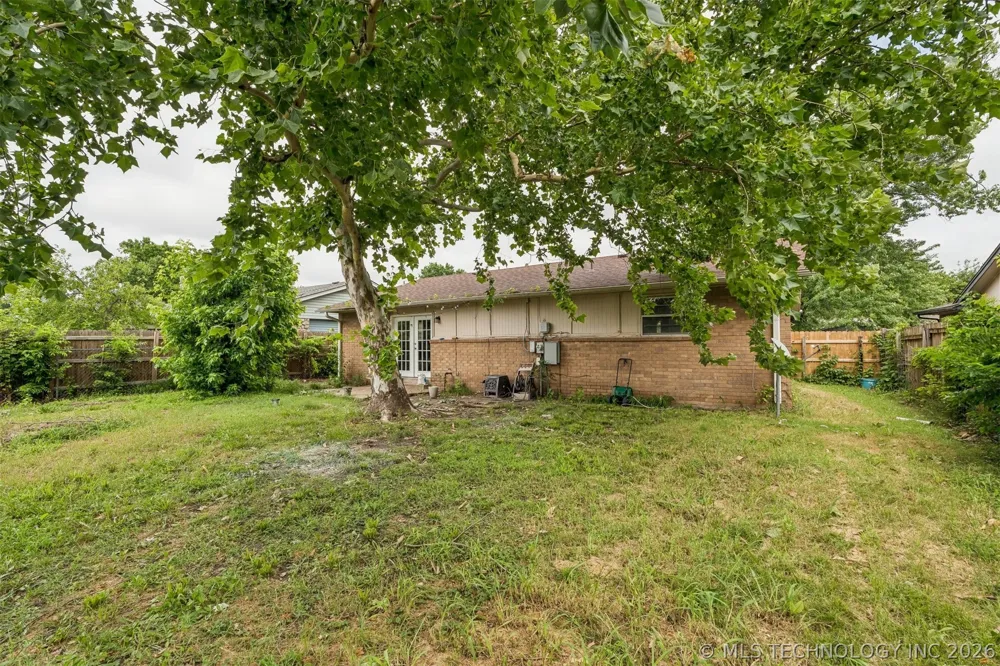 3634 S 106th Place E Tulsa, OK 74146