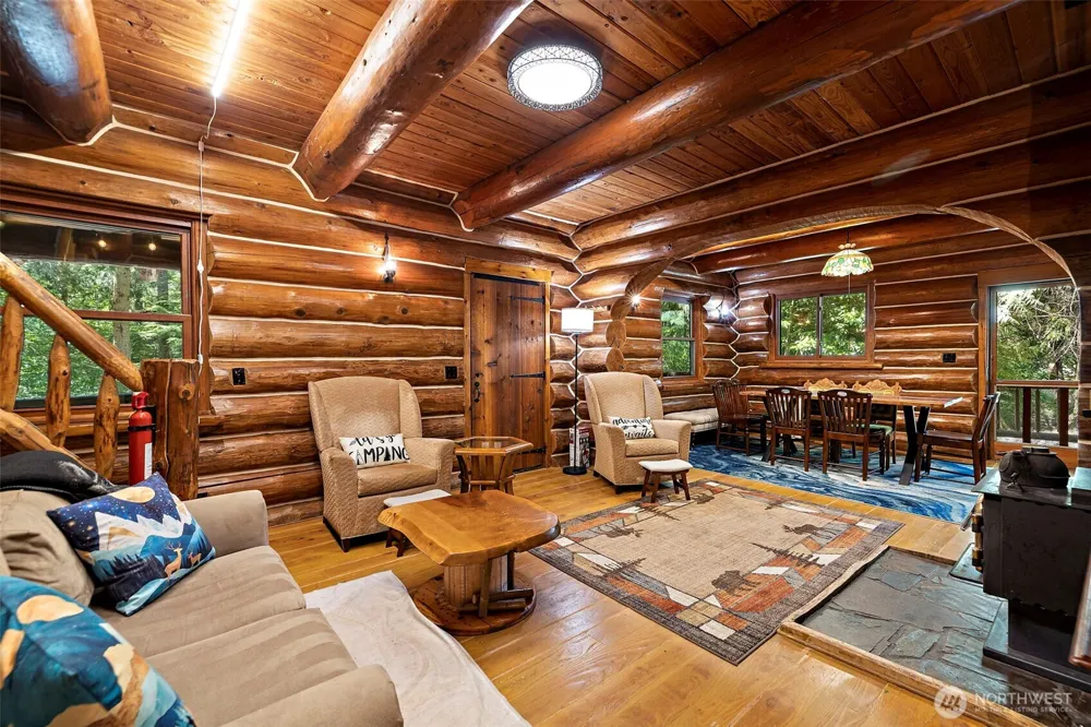 44725 SE 71st Street Snoqualmie, WA 98065
