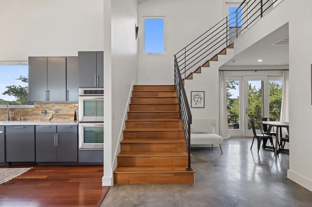 360 Stacey Ann Cove Dripping Springs, TX 78620