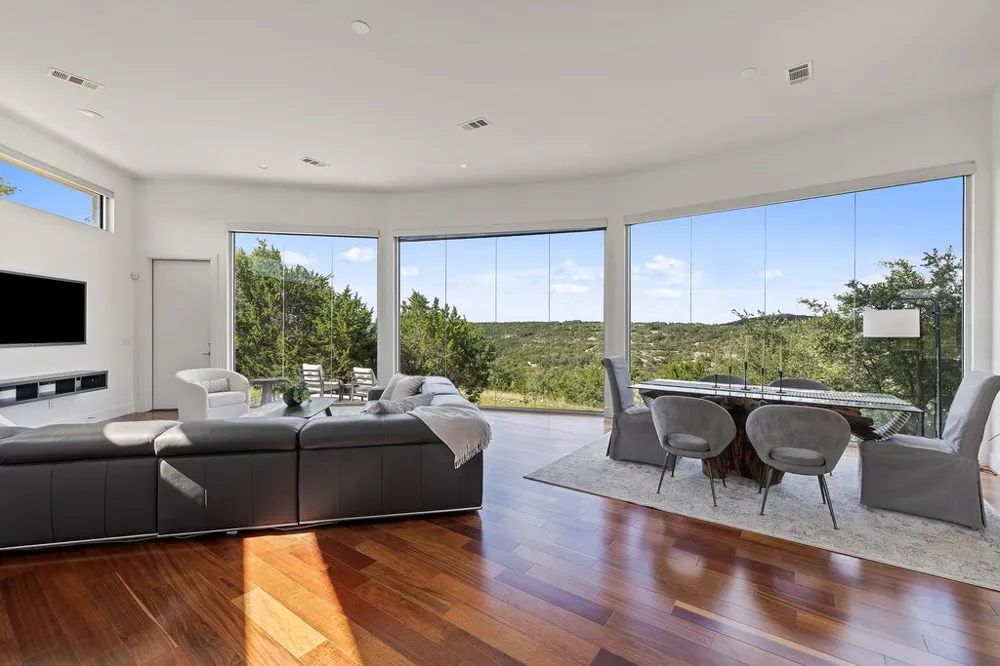 360 Stacey Ann Cove Dripping Springs, TX 78620
