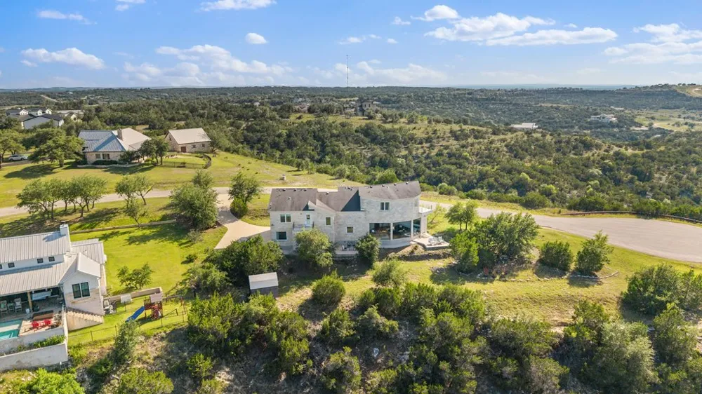 360 Stacey Ann Cove Dripping Springs, TX 78620