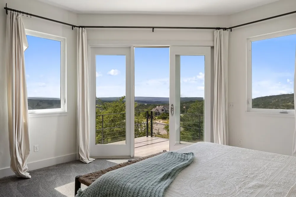 360 Stacey Ann Cove Dripping Springs, TX 78620